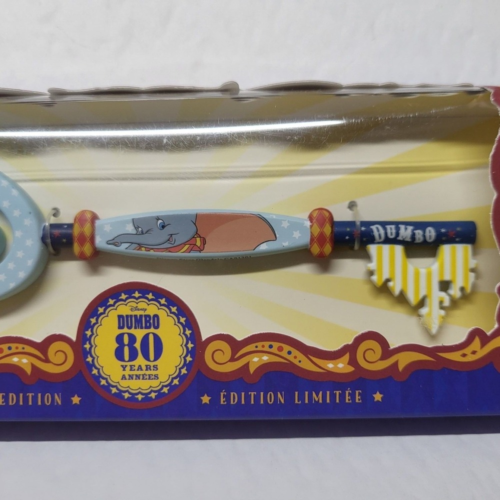 Disney 80th Anniversary Dumbo Decor Collectible Key Special Edition ~ NIB - Picture 2 of 5